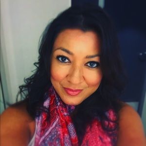 Meet your Posher, Veronica